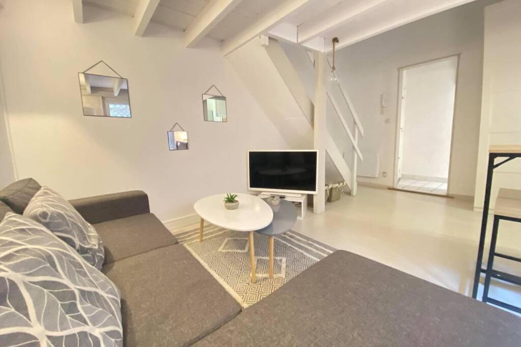Au Coeur De La Cite Medievale Leilighet Laon Eksteriør bilde