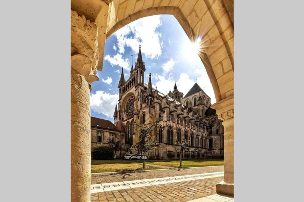 Au Coeur De La Cite Medievale Leilighet Laon Eksteriør bilde